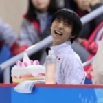 羽生結弦のティッシュケース(ケーキ)の通販や販売店はどこ?価格調査